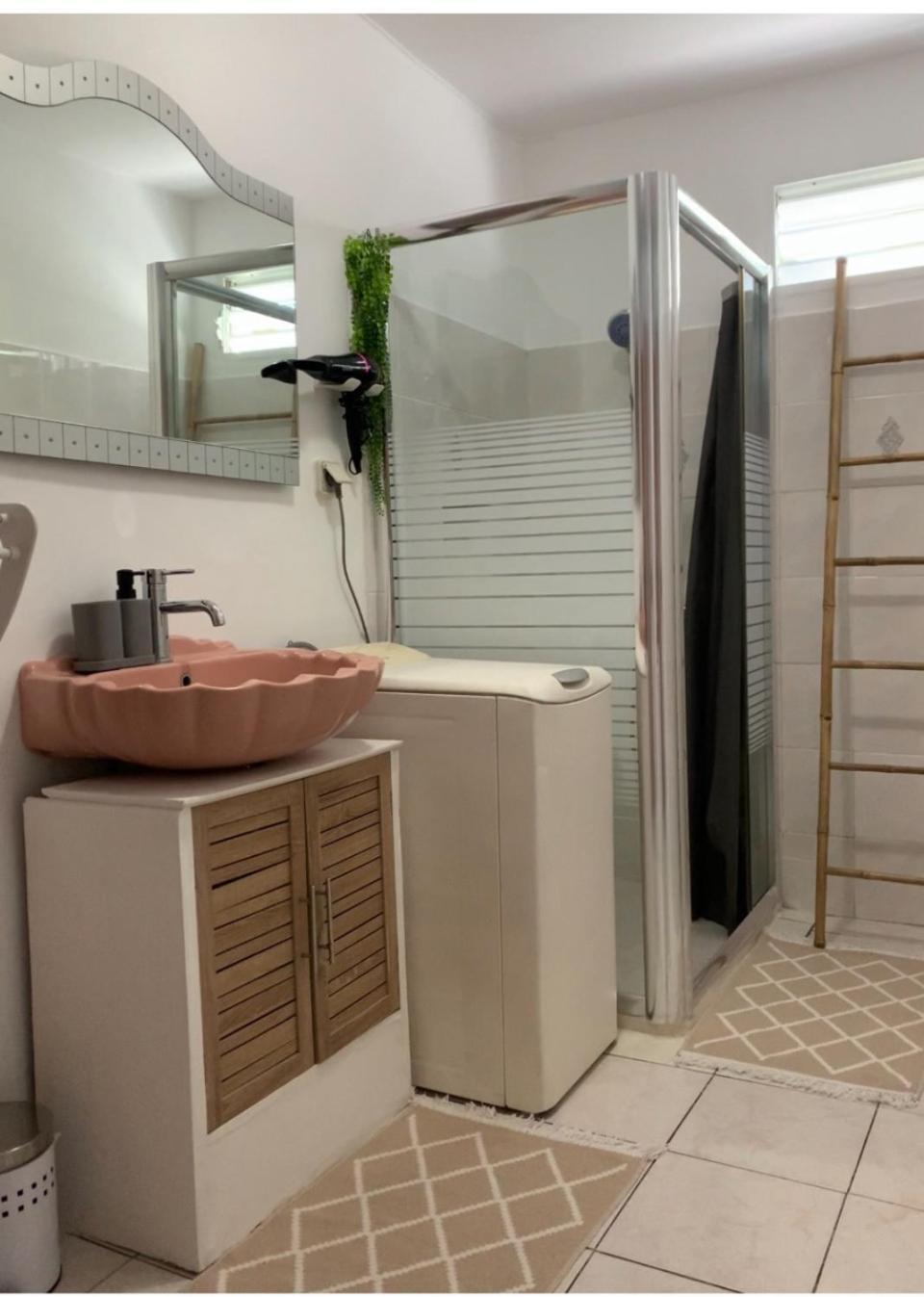 Bas De Villa De 3 Chambres Et Spa Vieux-Habitants Ngoại thất bức ảnh